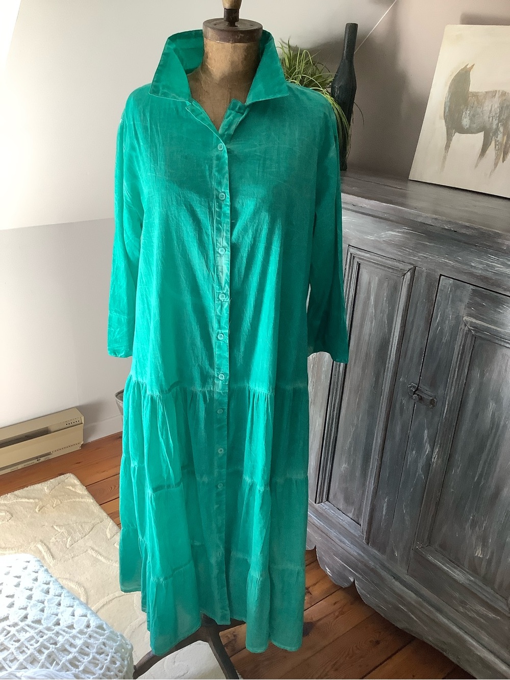 Loose-Fit Emerald Green Button-Front Maxi Dress